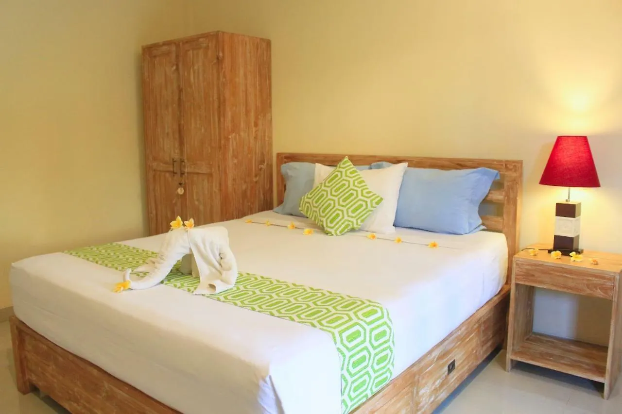 Cr Tris Rooms Seminyak Indonesia