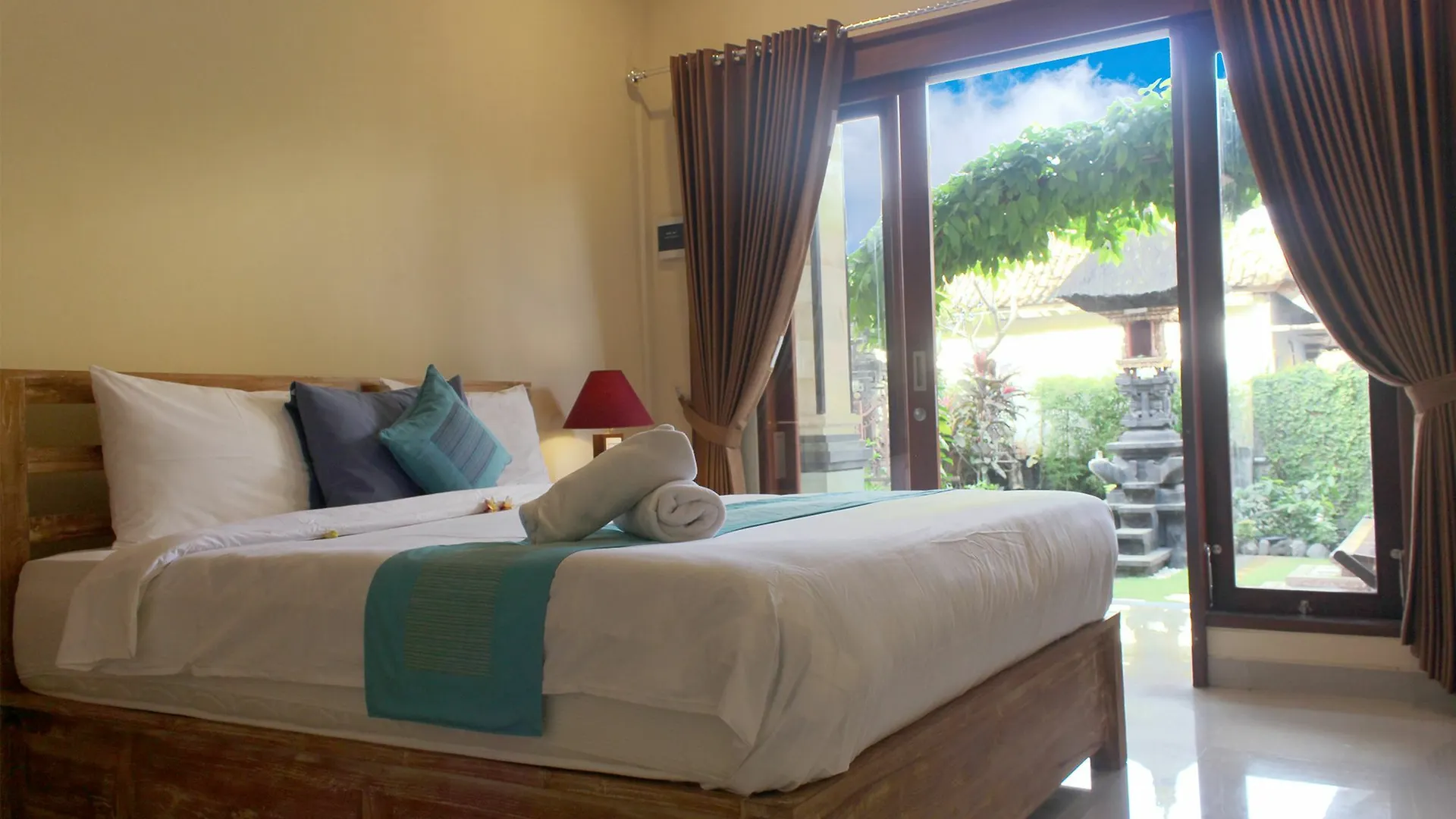 Pensjonat Cr Tris Rooms Seminyak