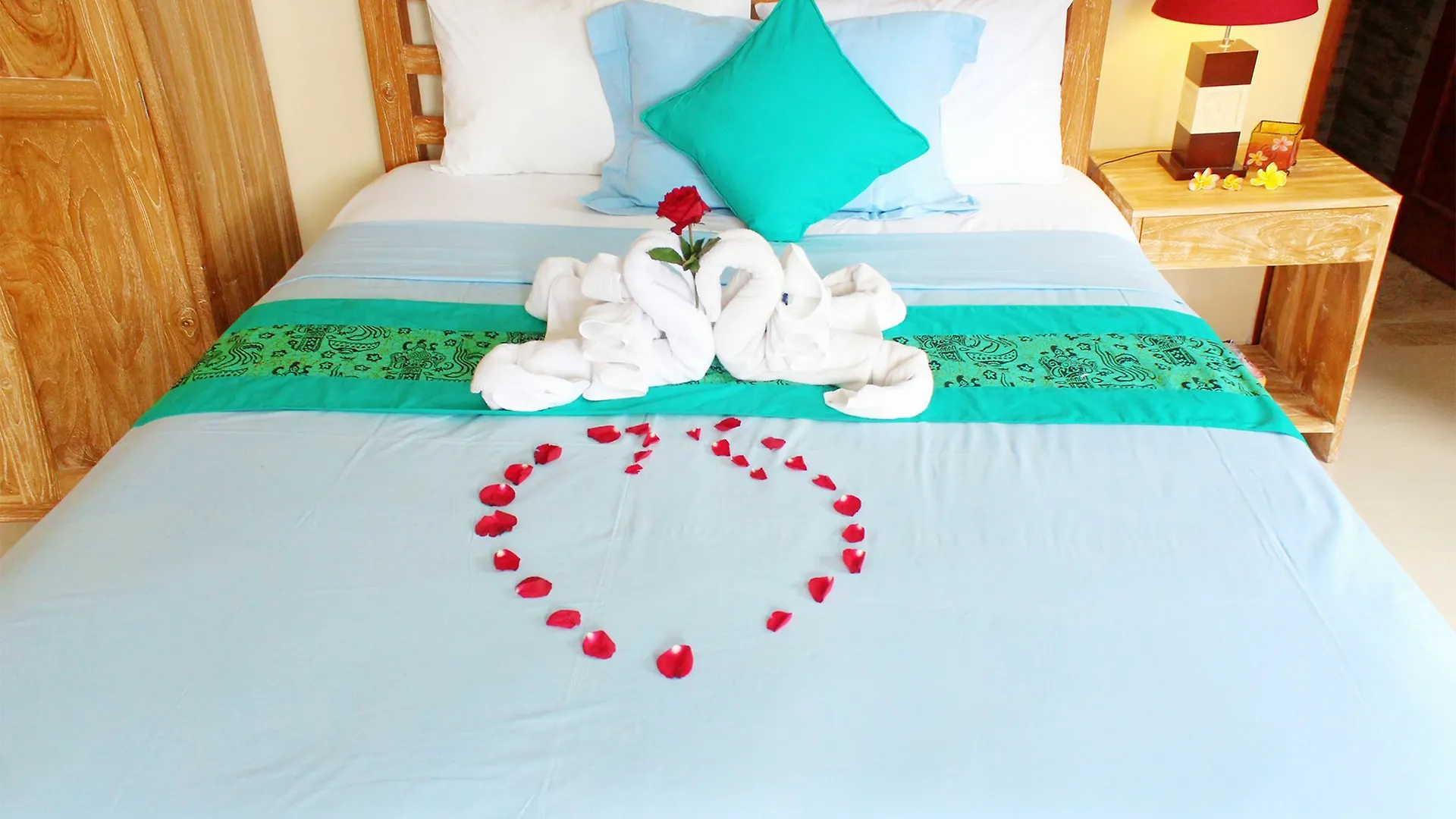 ** Pensjonat Cr Tris Rooms Seminyak Indonezja